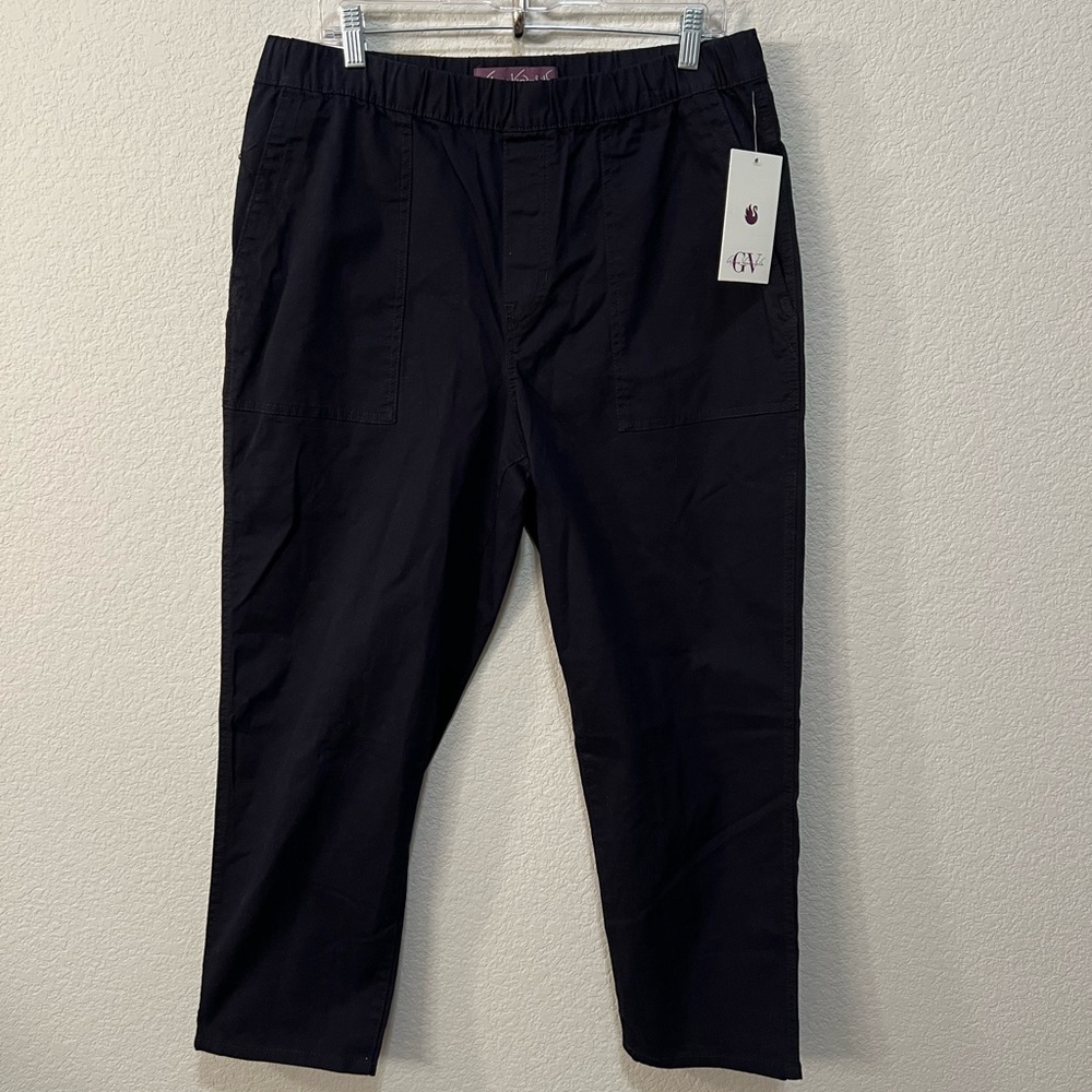 NWT Gloria Vanderbilt Black Elastic Capri Pants size 14W